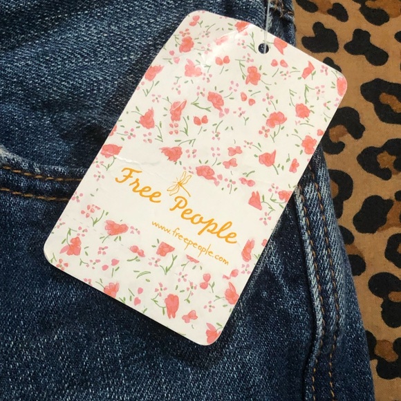 Free People Rock Denim Uptown Harbor Shorts *Size 25* NWT! - Picture 4 of 10